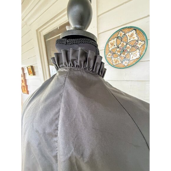 Vintage 70's The Totes Nylon Rain Coat Black Ruffled Collar Sleeves Gothic Size - Picture 7 of 16